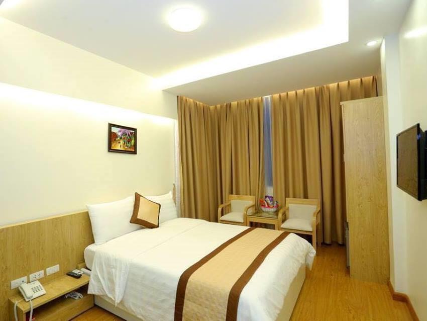 Oyo 210 Saki Hotel Hanoi Esterno foto